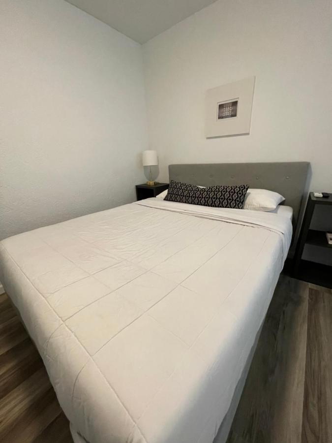 Weeki Wachee Guest Suite สปริงฮิลล์ ภายนอก รูปภาพ